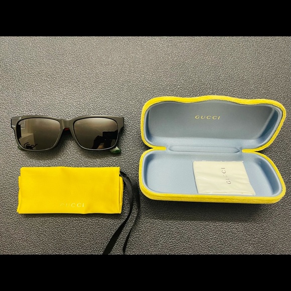 *SOLD* GUCCI GG0340S Rectangular 57mm Sunglasses - Picture 9 of 10